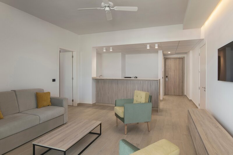 Serenade All Suites, Adults Only Resort 80