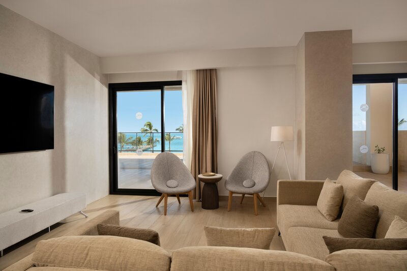 Serenade All Suites, Adults Only Resort 88