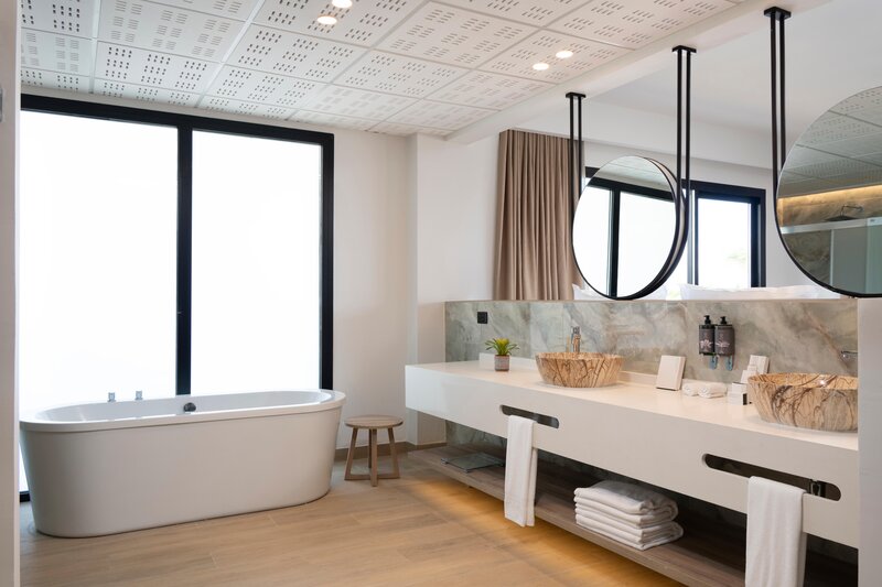 Serenade All Suites, Adults Only Resort 100