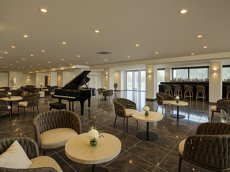 Radisson Paradise Beach Resort 5