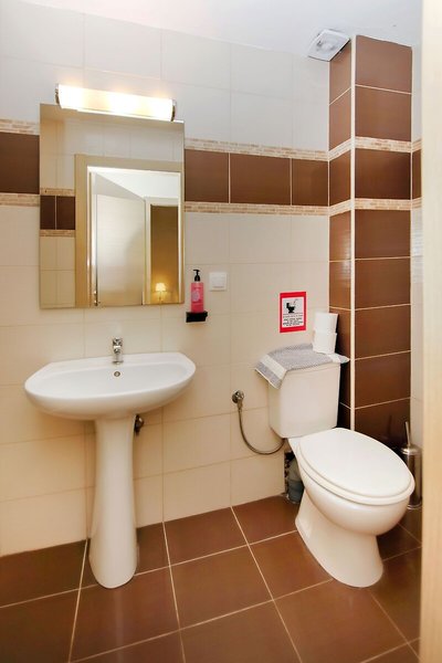 Maisonette Allegro 14 - Bathroom Example