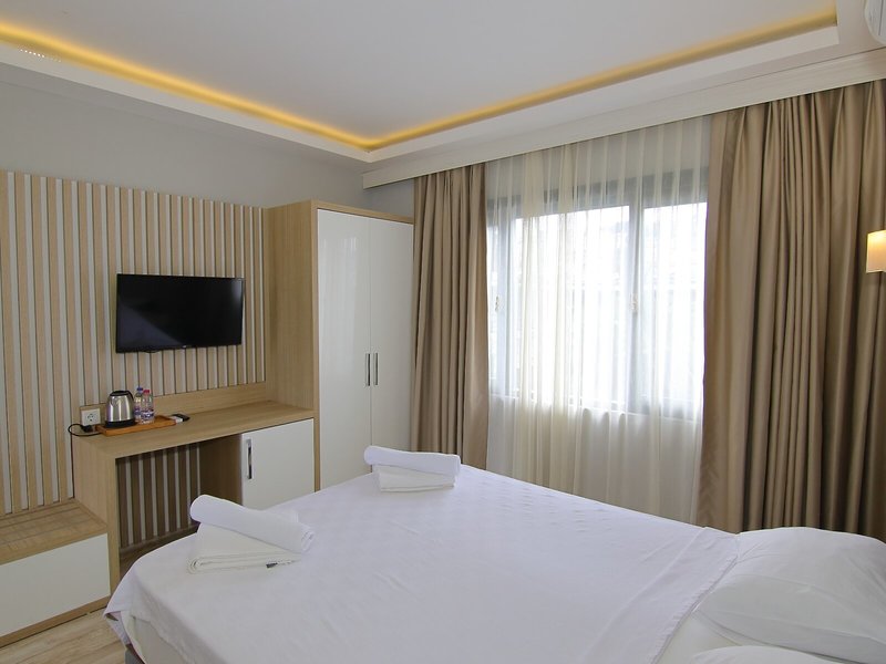 Hotel Bleu Nuit 37