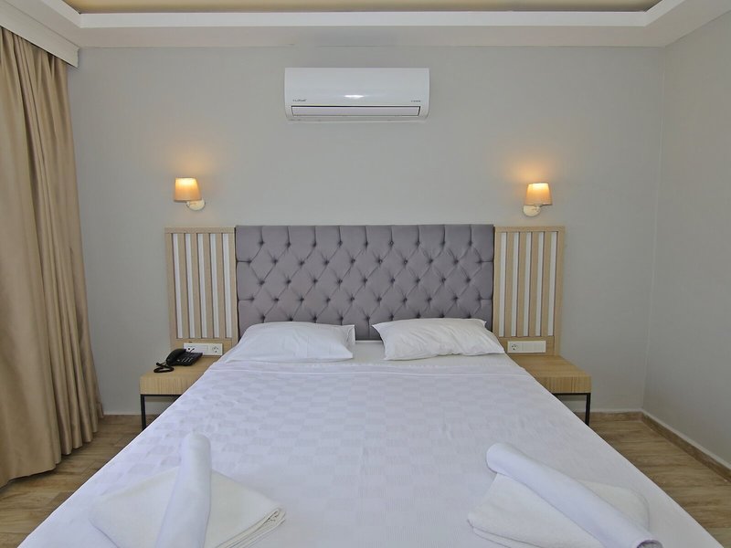 Hotel Bleu Nuit 40