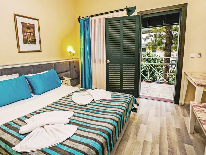 Hotel Bleu Nuit 41