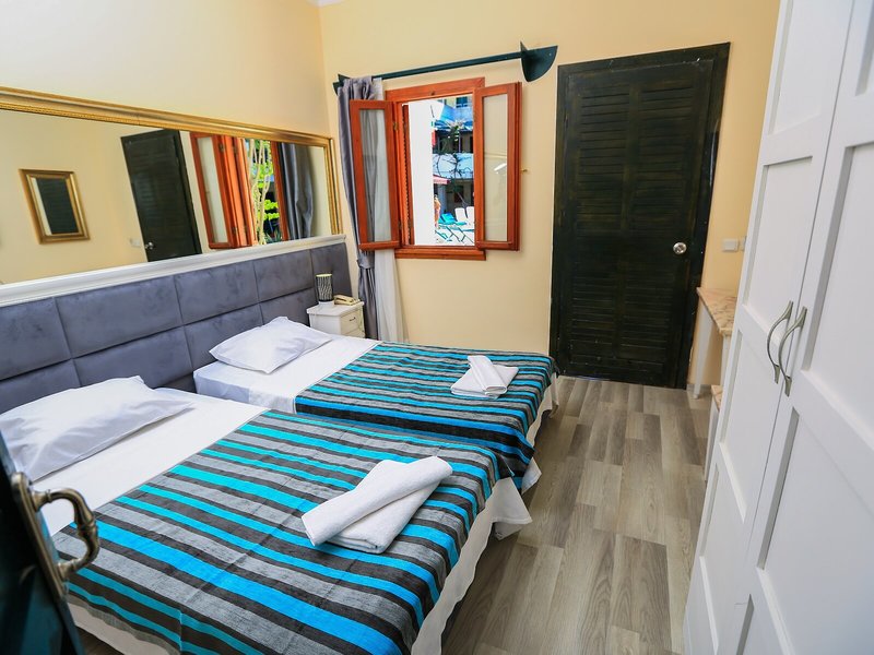 Hotel Bleu Nuit 44