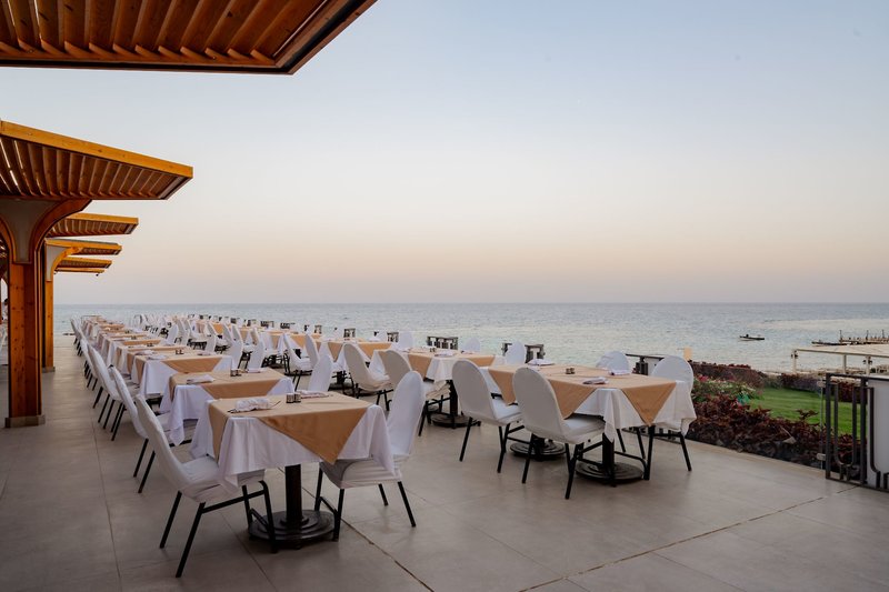 Sirena Beach Resort & Spa 8