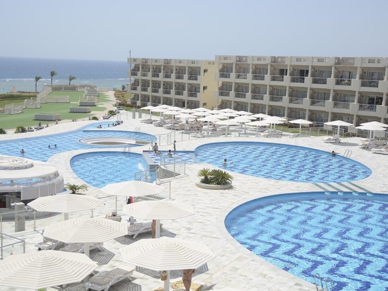 Sirena Beach Resort & Spa 6