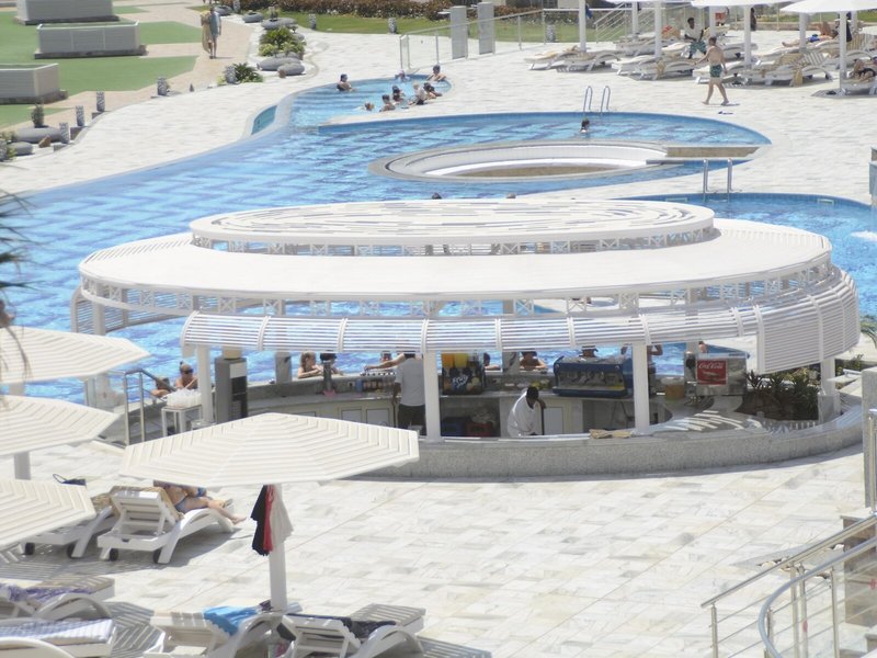 Sirena Beach Resort & Spa 8