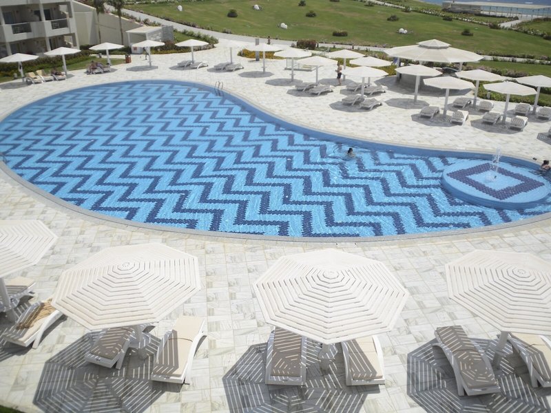 Sirena Beach Resort & Spa 10