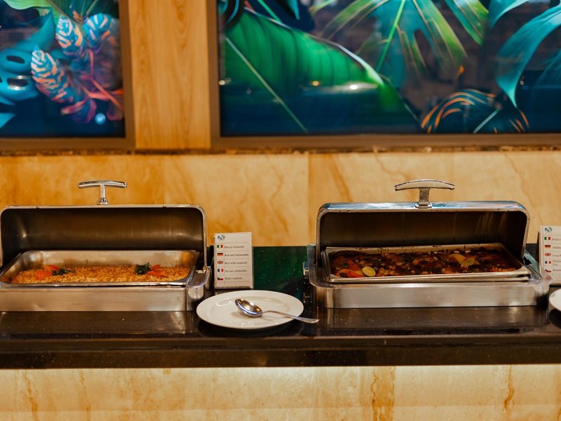 Sirena Beach Resort & Spa 22