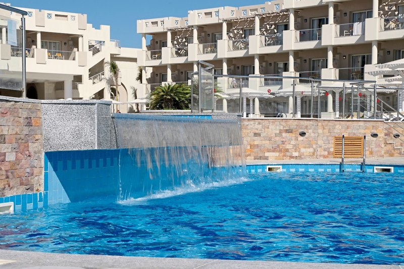 Sirena Beach Resort & Spa 4