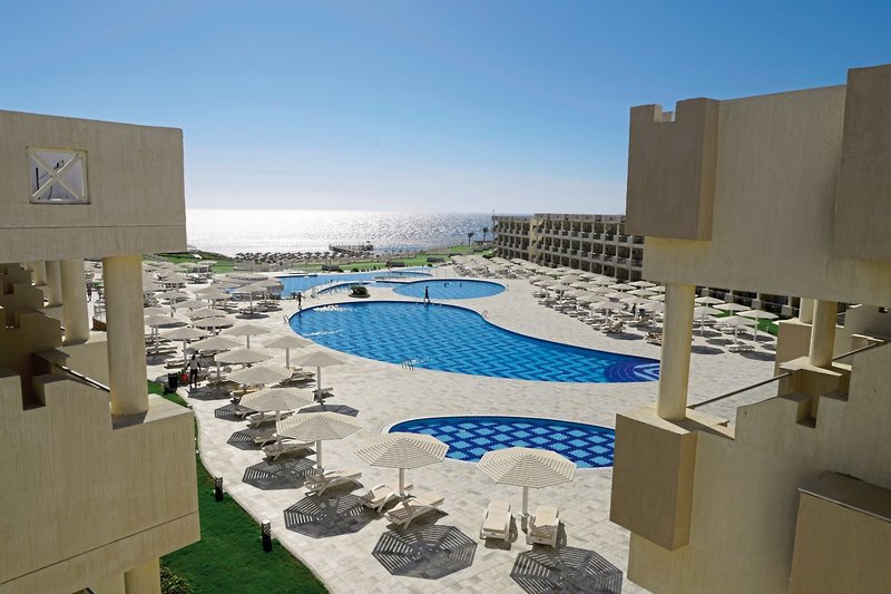 Sirena Beach Resort & Spa 10