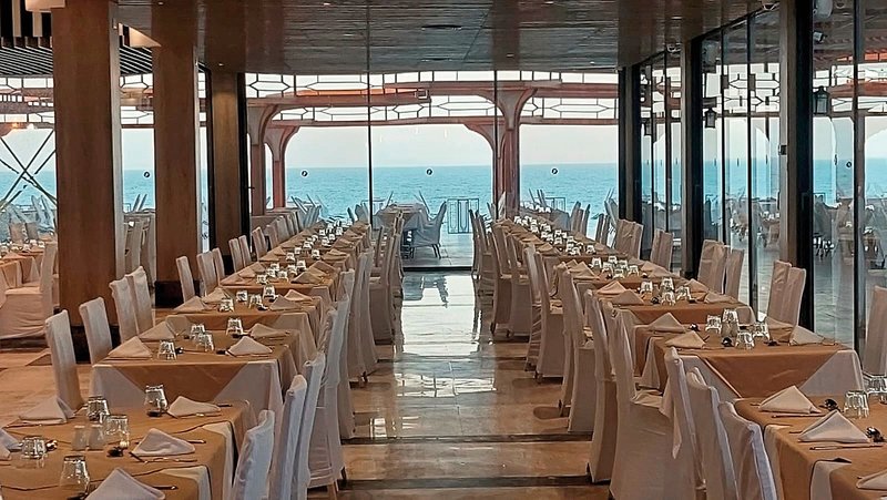 Sirena Beach Resort & Spa 18