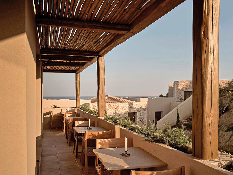 Pierros Verde Private Suites 9