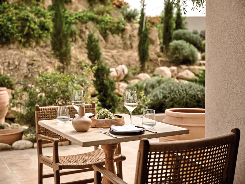 Pierros Verde Private Suites 10