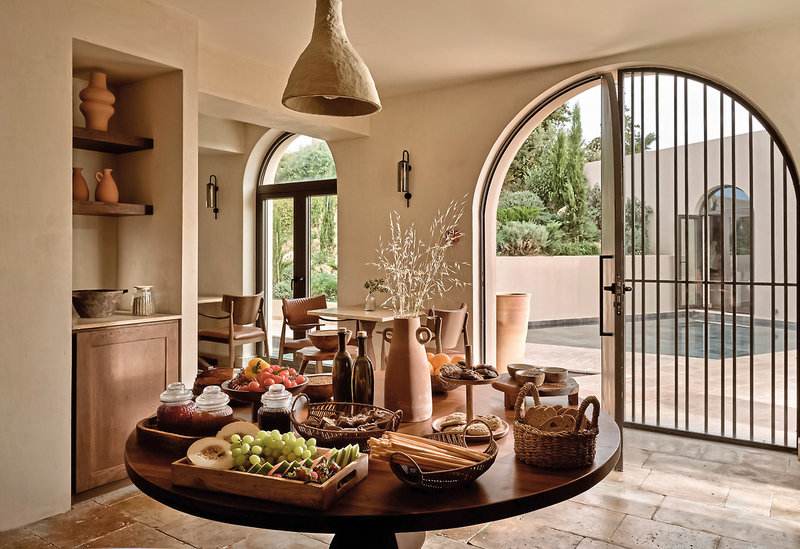 Pierros Verde Private Suites 12