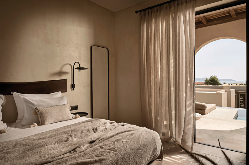Pierros Verde Private Suites 14