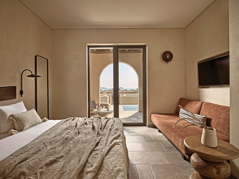 Pierros Verde Private Suites 16