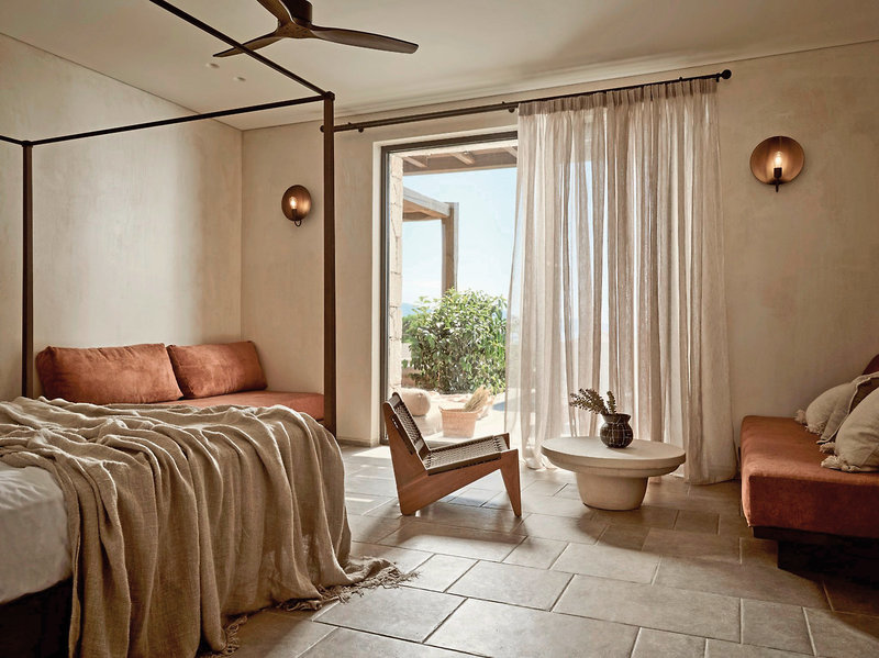 Pierros Verde Private Suites 36