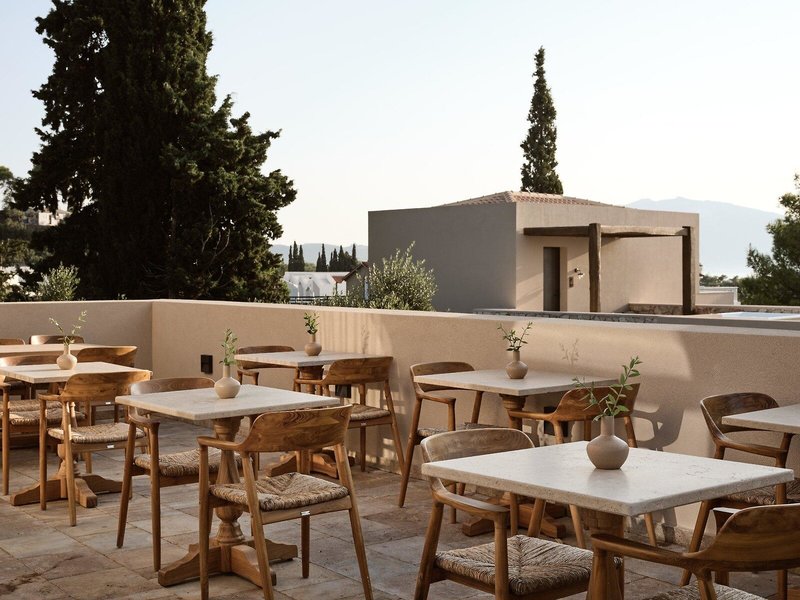 Pierros Verde Private Suites 8