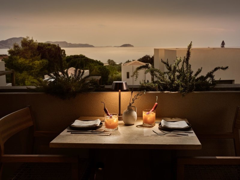 Pierros Verde Private Suites 9