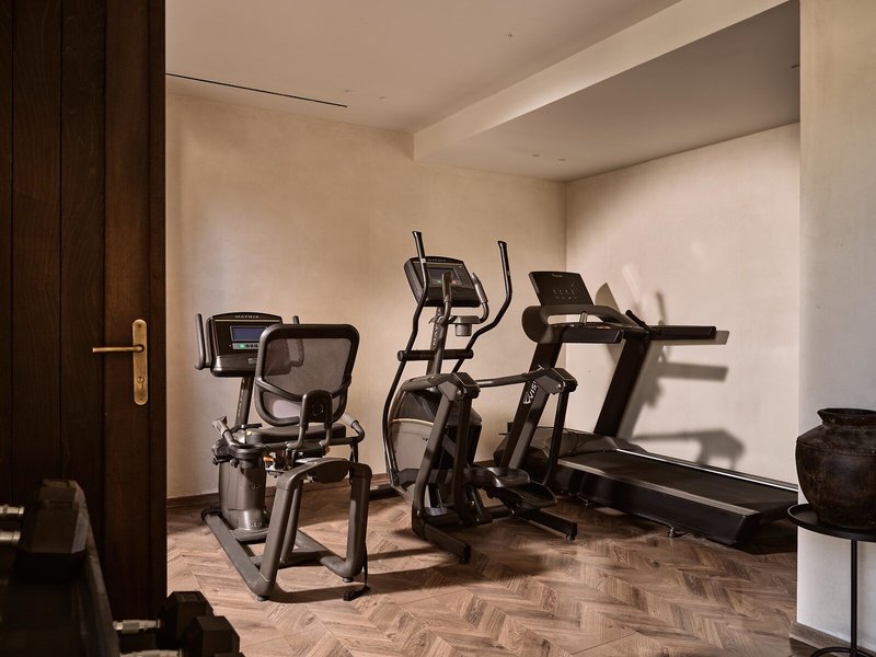 Pierros Verde Private Suites 17