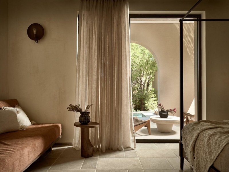 Pierros Verde Private Suites 24