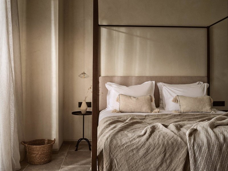 Pierros Verde Private Suites 34