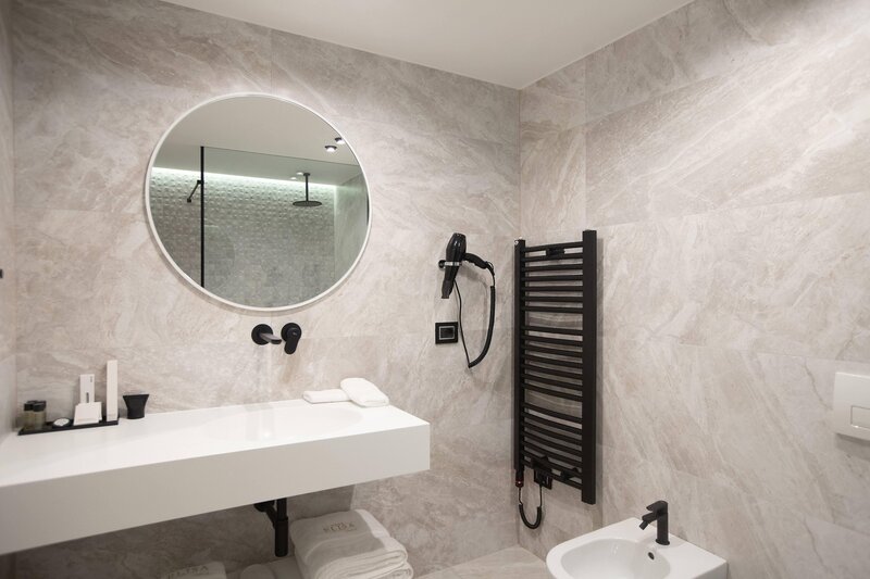 Hotel Elisa Tirana, Affiliated by Meliá 11