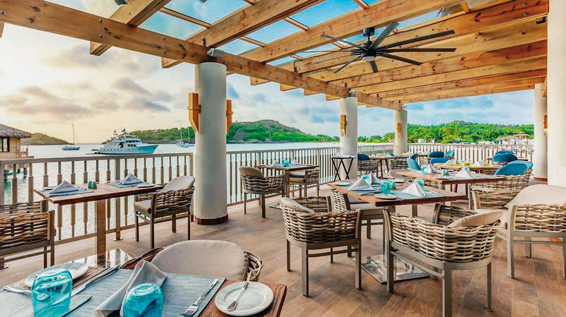 Royalton CHIC Antigua - Chairman Overwater Bungalows 18