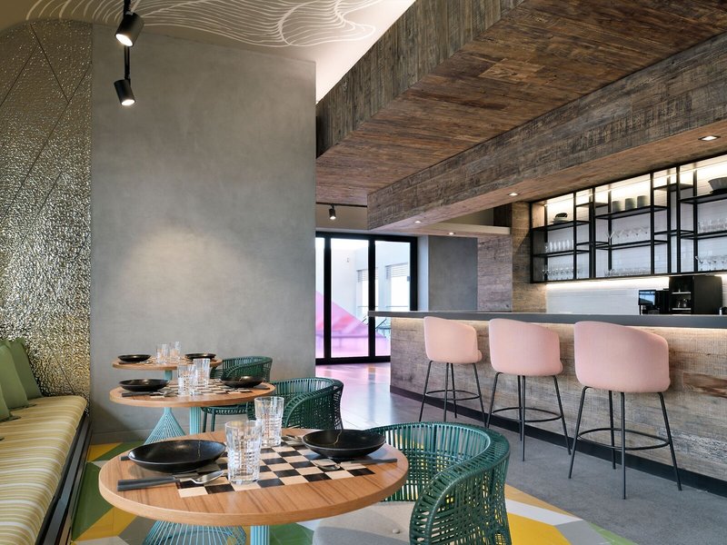 Aloft Muscat 19