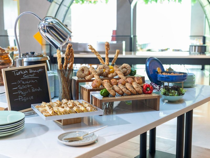Aloft Muscat 20