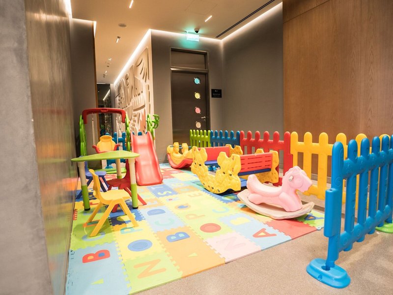 Aloft Muscat 26
