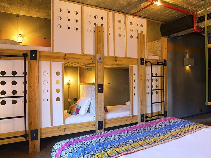 JAM Lisbon 2 - Room Example