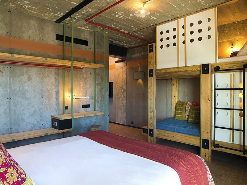 JAM Lisbon 5 - Room Example