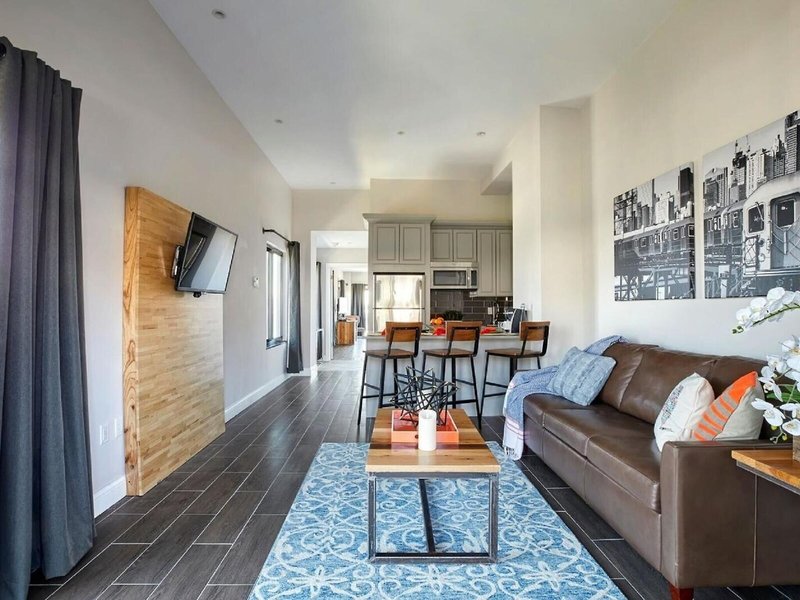 The Ravel Hotel 8