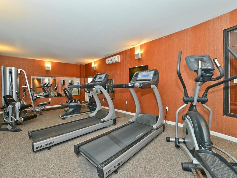 The Ravel Hotel 12