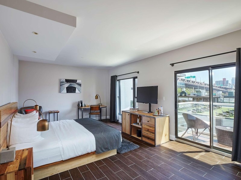 The Ravel Hotel 26