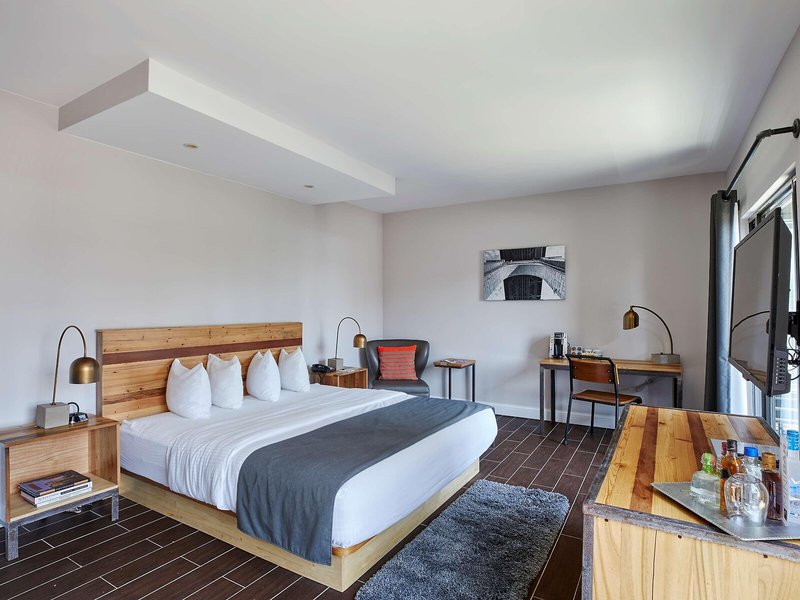 The Ravel Hotel 27