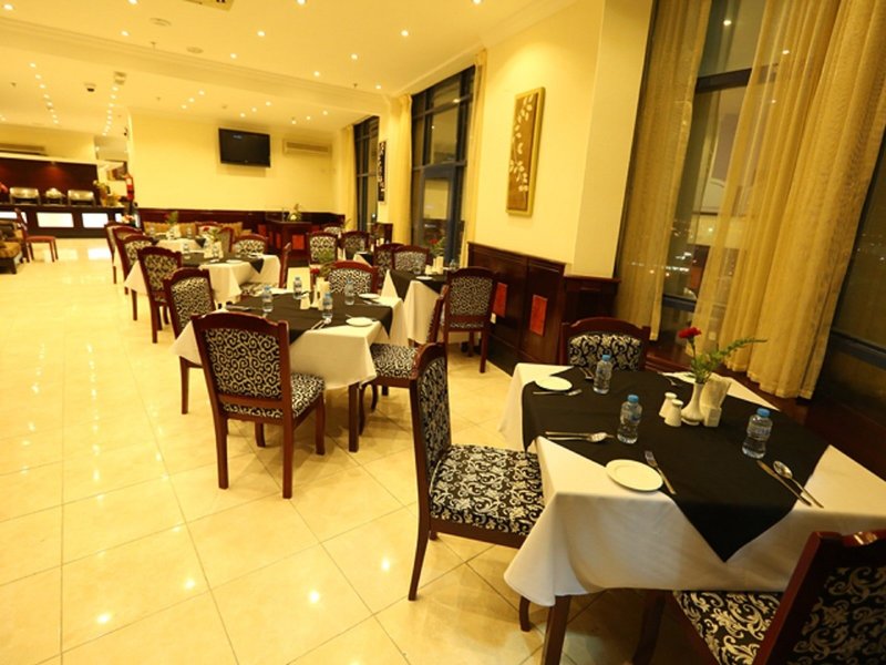La Villa Palace Hotel 11