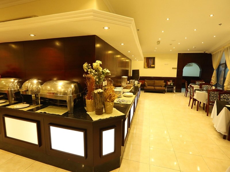 La Villa Palace Hotel 12