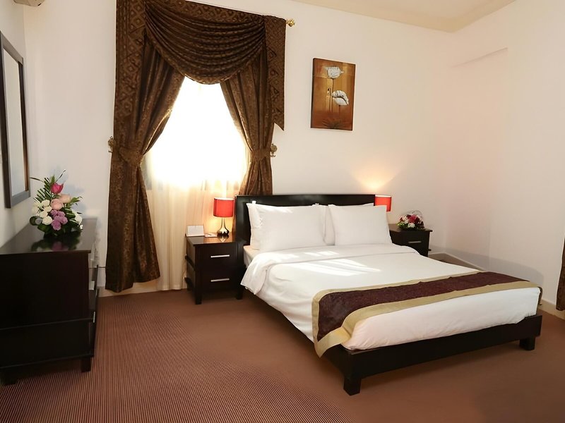 La Villa Palace Hotel 18