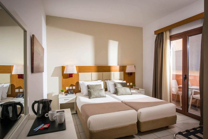Georgia's Garden Hotel 7