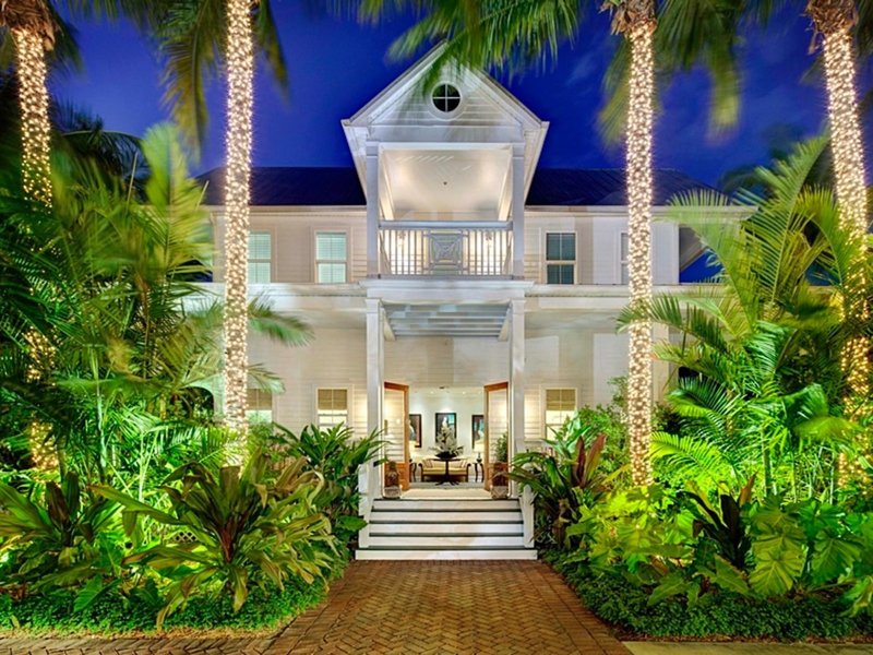 Parrot Key Hotel & Resort 2