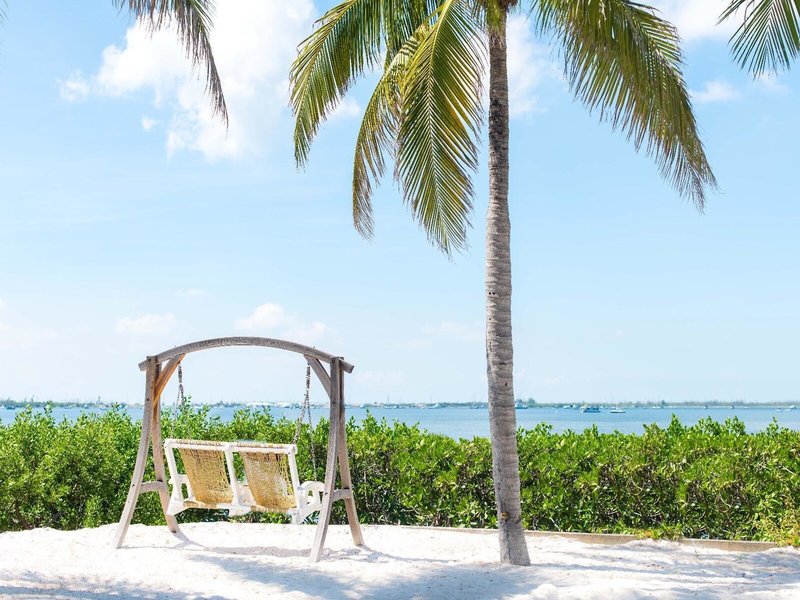 Parrot Key Hotel & Resort 5