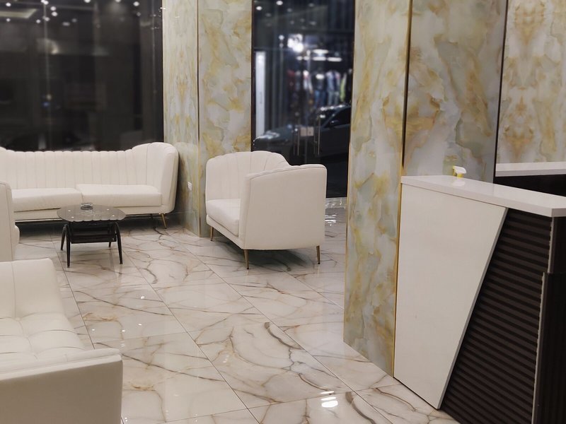 Golden Hotel 5