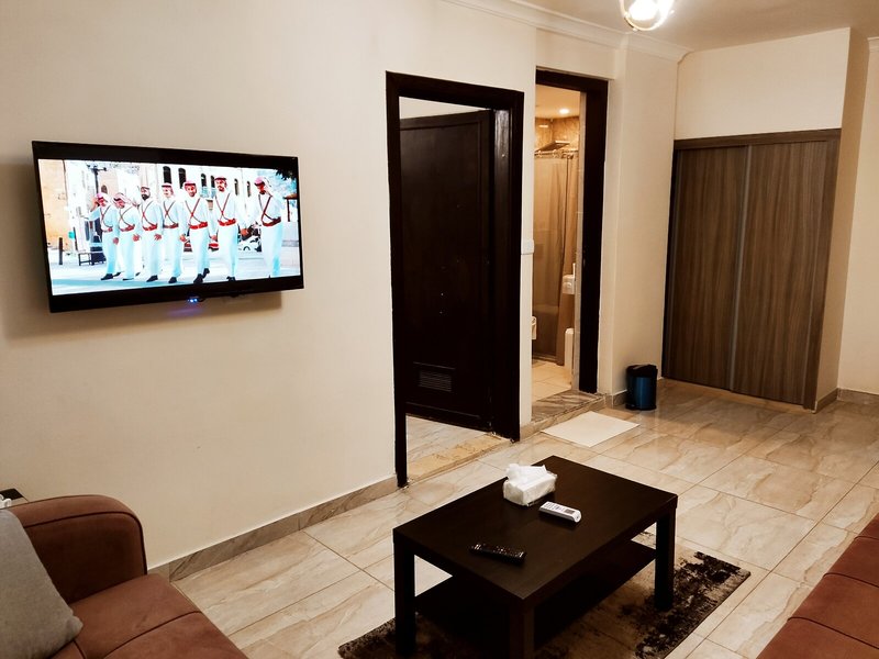 Golden Hotel 9
