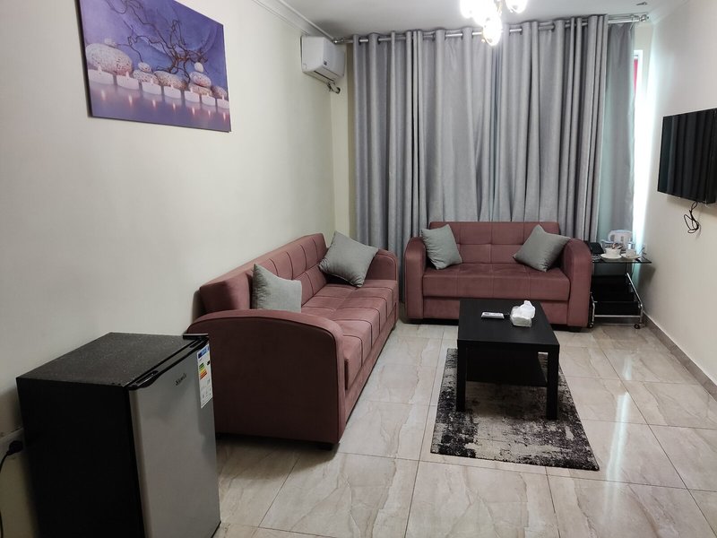 Golden Hotel 27