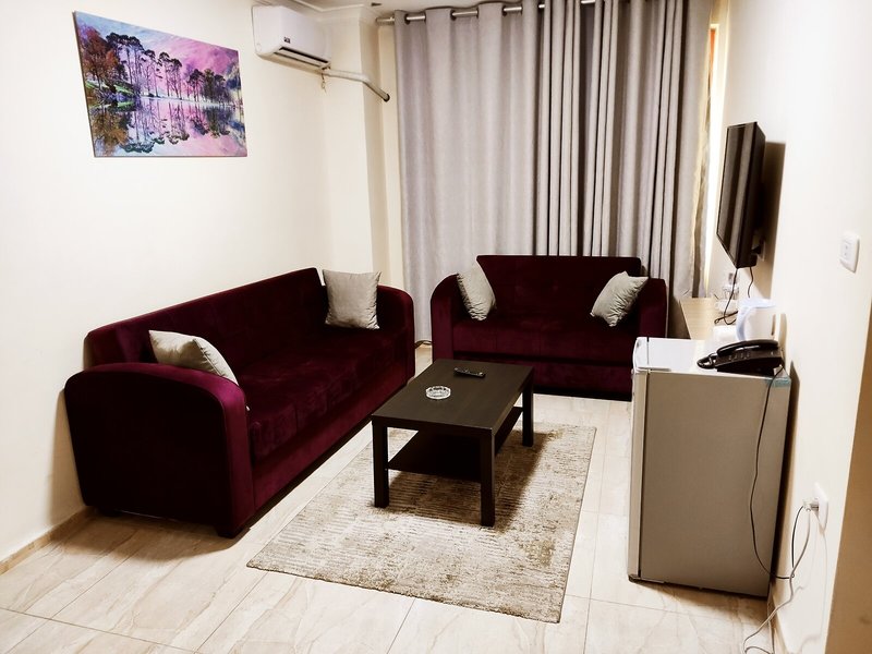 Golden Hotel 29