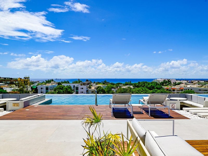 Aloft Playa del Carmen 8